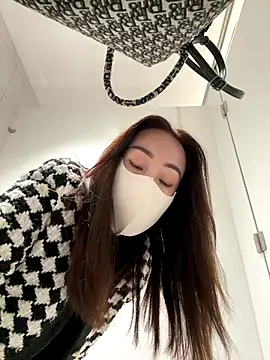 Snapshot of Seven-017 chatting on December 17, 6:30 am Seven-017 online show from December 17, 6:30 am