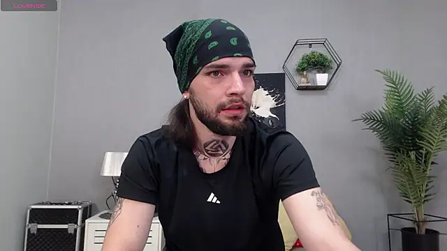 KaneHunter online show from March 8, 9:29 pm