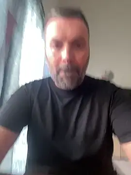 Snapshot of coolsmith81 chatting on June 10, 8:02 am coolsmith81 online show from June 10, 8:02 am