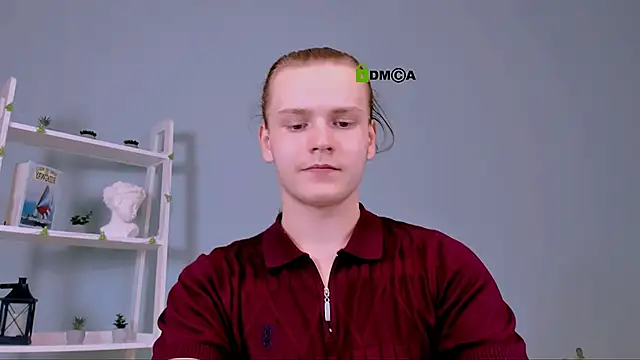 Snapshot of leo_void chatting on December 15, 8:02 pm leo void online show from December 15, 8:02 pm