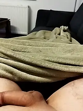 Snapshot of Basti104 chatting on January 9, 11:46 am Basti104 online show from January 9, 11:46 am