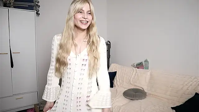 Snapshot of perfectmaryjane chatting on December 3, 6:06 pm perfectmaryjane online show from December 3, 6:06 pm