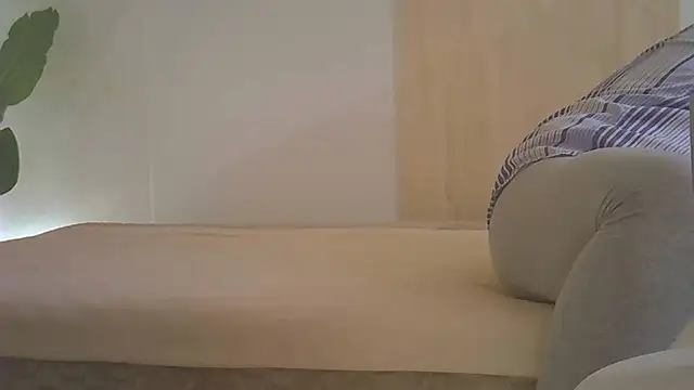 Snapshot of kyono-iyashi chatting on April 19, 2:49 pm kyono-iyashi online show from April 19, 2:49 pm