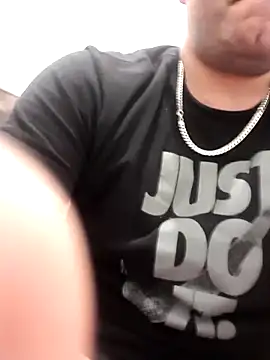 Snapshot of mrmav6969 chatting on December 4, 9:51 am mrmav6969 online show from December 4, 9:51 am