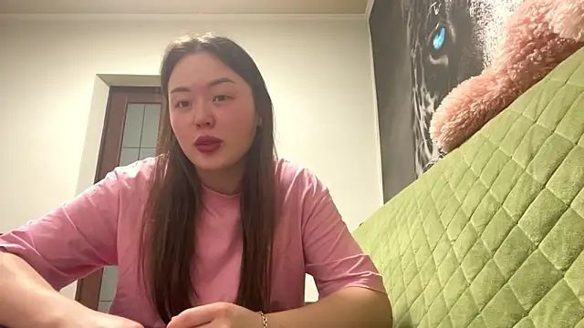 CurietHana1 online show from February 4, 12:16 am