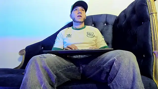 rayder TG online show from January 17, 1:38 pm