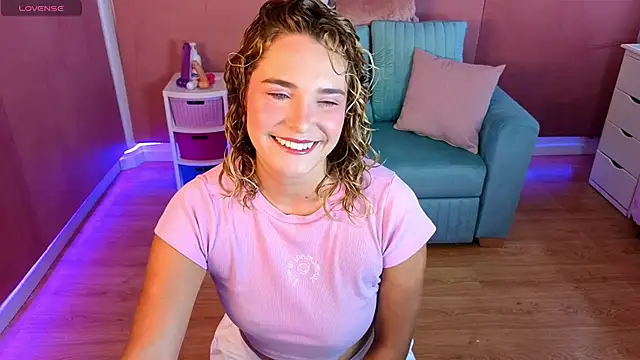 Snapshot of AdharaWo chatting on November 29, 12:41 pm AdharaWo online show from November 29, 12:41 pm