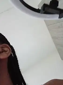 MsParisSmith online show from December 16, 7:41 pm