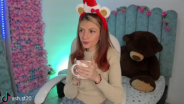 Snapshot of Ash_20_ chatting on December 18, 2:34 pm Ash 20 online show from December 18, 2:34 pm