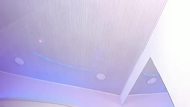 Snapshot of salome_moon_ chatting on April 9, 11:48 am salome moon online show from April 9, 11:48 am