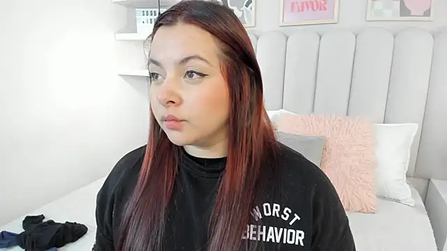 Nina Rouse  online show from December 17, 12:22 pm