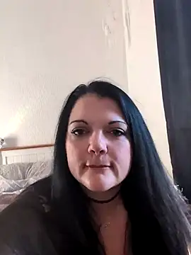 Snapshot of Hot_ScotchXX chatting on December 3, 11:19 am Hot ScotchXX online show from December 3, 11:19 am