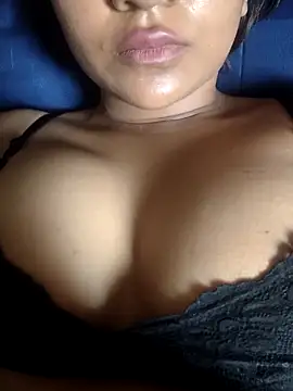 rupali3221 online show from April 13, 3:12 am