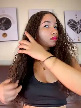 Snapshot of ZoeyFierce chatting on March 2, 1:40 pm ZoeyFierce online show from March 2, 1:40 pm