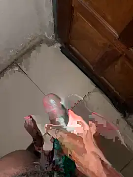 Snapshot of mfanawantwela chatting on March 28, 2:27 pm mfanawantwela online show from March 28, 2:27 pm