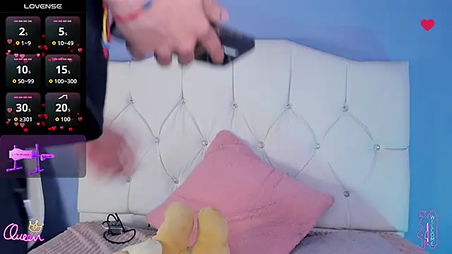 Snapshot of Prince_Apolo chatting on February 16, 8:27 pm Prince Apolo online show from February 16, 8:27 pm