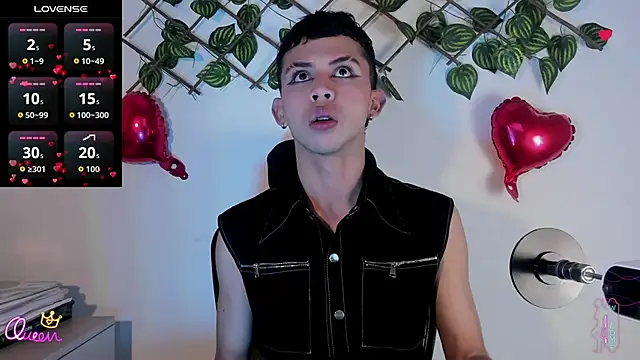 Snapshot of Prince_Apolo chatting on February 20, 8:42 pm Prince Apolo online show from February 20, 8:42 pm