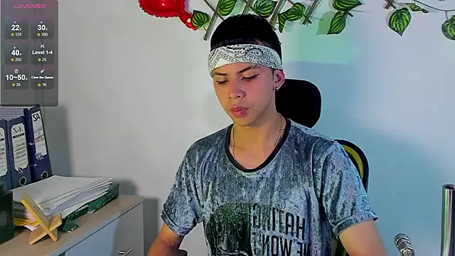 Snapshot of Prince_Apolo chatting on March 13, 8:59 pm Prince Apolo online show from March 13, 8:59 pm