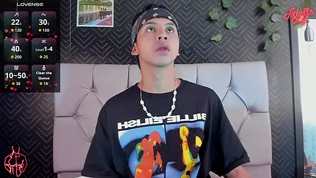 Snapshot of Prince_Apolo chatting on April 8, 7:58 pm Prince Apolo online show from April 8, 7:58 pm