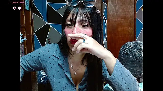 Ema hot 01 online show from April 9, 10:59 pm