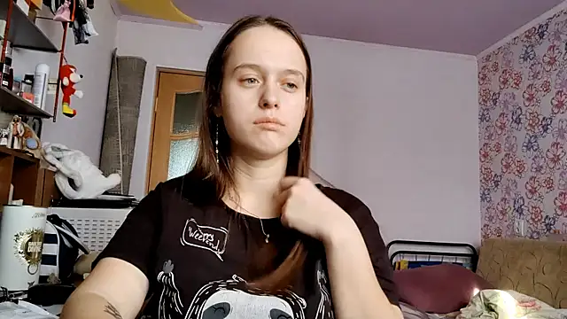 SophieHazely online show from February 12, 1:33 am