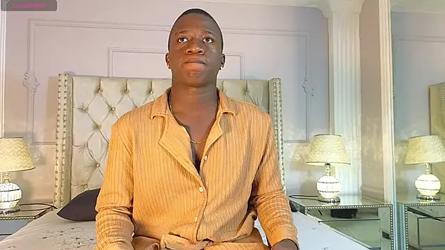 Snapshot of Michaell_Cross chatting on June 24, 1:21 pm Michaell Cross online show from June 24, 1:21 pm