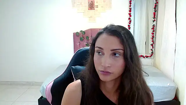 Snapshot of scarlet160920 chatting on December 1, 7:30 pm scarlet160920 online show from December 1, 7:30 pm