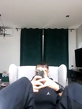 Snapshot of martme69 chatting on December 17, 9:15 am martme69 online show from December 17, 9:15 am