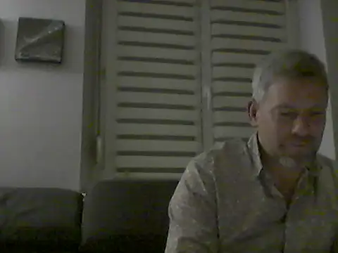 lorisaux online show from April 27, 9:24 pm