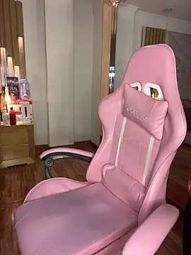 coraline vera online show from March 24, 8:03 pm