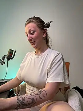 Helga vibe online show from July 18, 2:10 pm