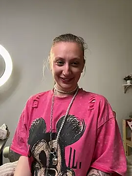 Helga vibe online show from July 29, 2:59 pm