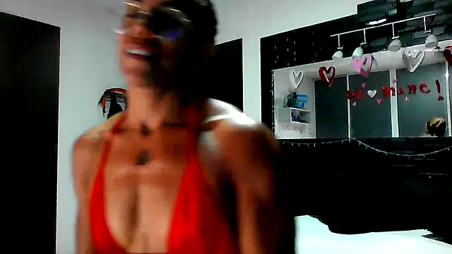 sexymusclegoddess online show from July 25, 1:04 am