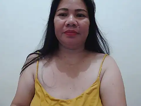 Snapshot of hottiemama69 chatting on November 29, 7:28 pm hottiemama69 online show from November 29, 7:28 pm