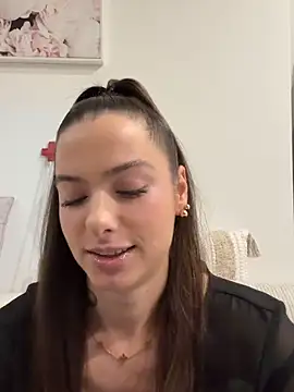 Snapshot of Sugarbellax chatting on December 14, 4:12 pm Sugarbellax online show from December 14, 4:12 pm