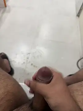 Snapshot of Noavacado_ chatting on December 13, 8:14 pm Noavacado online show from December 13, 8:14 pm