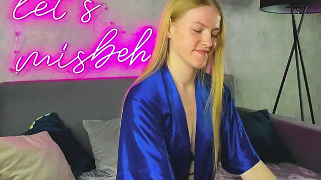 Snapshot of Alicia_Hars chatting on April 23, 11:07 pm Alicia Hars online show from April 23, 11:07 pm
