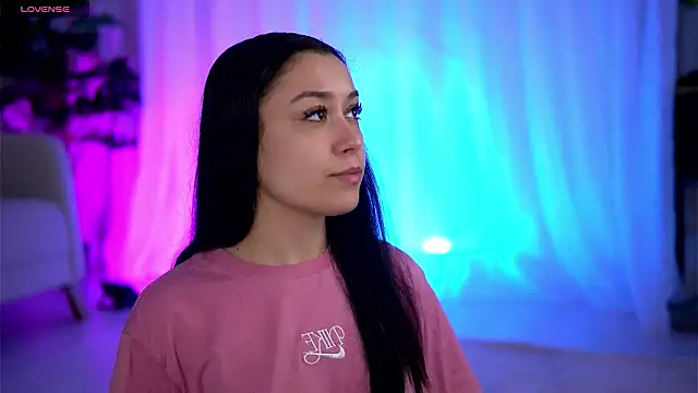 LaraCullen online show from January 16, 8:35 pm