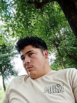 Snapshot of Elperritobb chatting on December 14, 2:55 pm Elperritobb online show from December 14, 2:55 pm