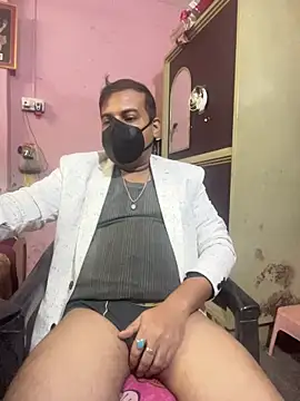 Snapshot of Saxymood1111 chatting on December 14, 7:58 am Saxymood1111 online show from December 14, 7:58 am