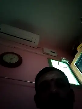 Snapshot of smgrtamil chatting on December 1, 7:46 am smgrtamil online show from December 1, 7:46 am