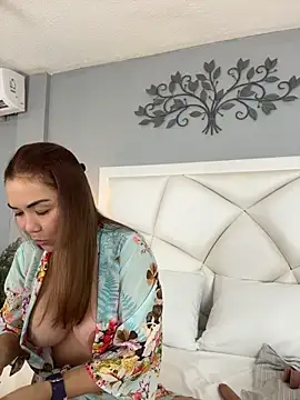 AnnaJaimes online show from May 15, 12:28 am