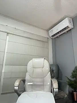 AnnaJaimes online show from May 30, 12:41 am