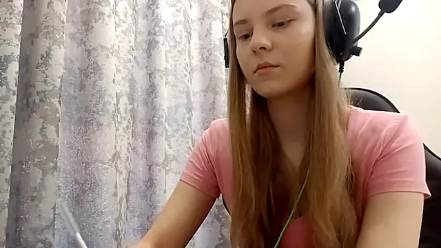 CrackShirker online show from December 17, 6:19 am