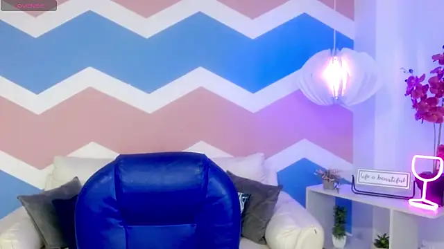 Snapshot of zahira1 chatting on December 4, 5:21 pm zahira1 online show from December 4, 5:21 pm