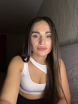 Snapshot of MonikaSi chatting on January 5, 5:27 pm MonikaSi online show from January 5, 5:27 pm