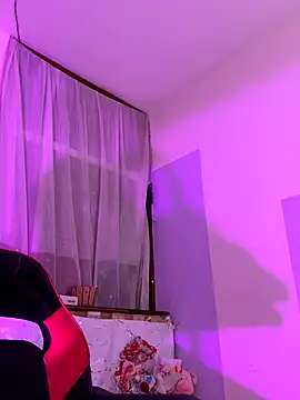 Snapshot of lina10_ chatting on December 2, 11:34 pm lina10 online show from December 2, 11:34 pm