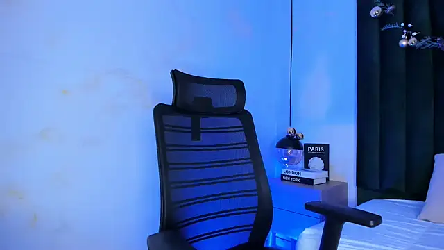 Justin duque online show from February 4, 7:31 pm