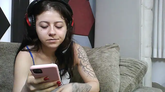 GabriellaManhas online show from January 19, 1:53 am