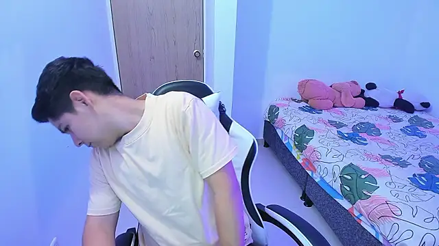 Asta YunoXXX online show from February 23, 4:43 am